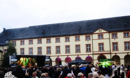057.jpg