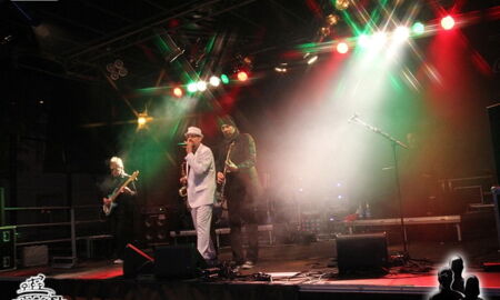 098_20120517_1991852262.jpg